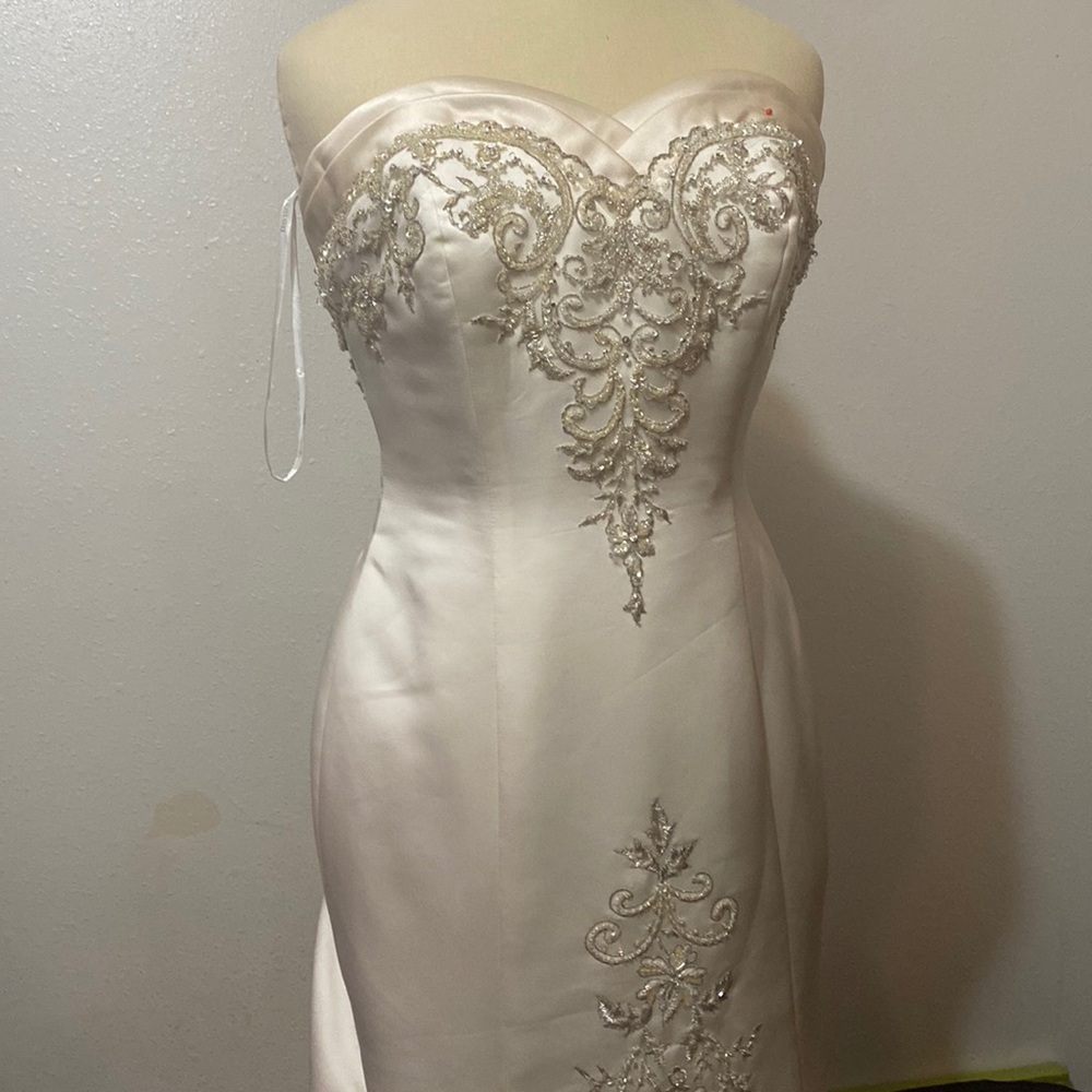 David Bridal Wedding Dress Size 12 Ivory/Champagne